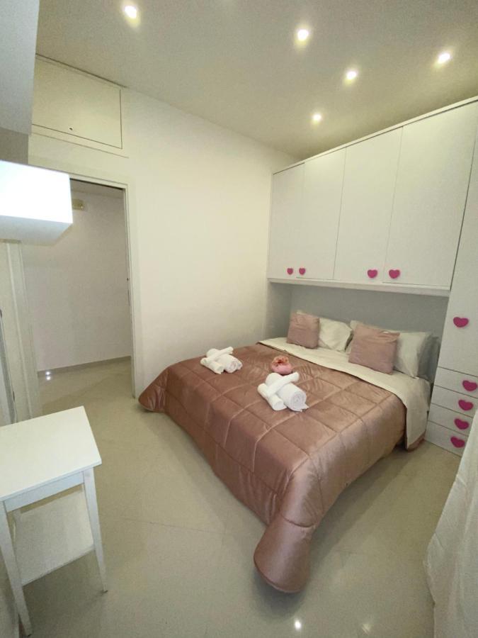 Casavacanza Carme' เนเปิลส์ ภายนอก รูปภาพ