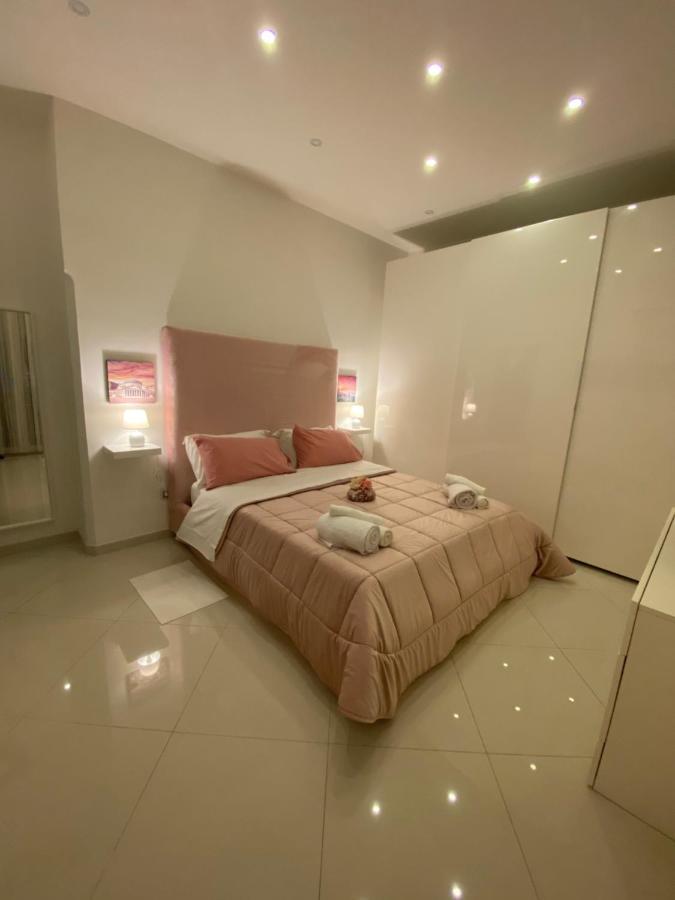 Casavacanza Carme' เนเปิลส์ ภายนอก รูปภาพ